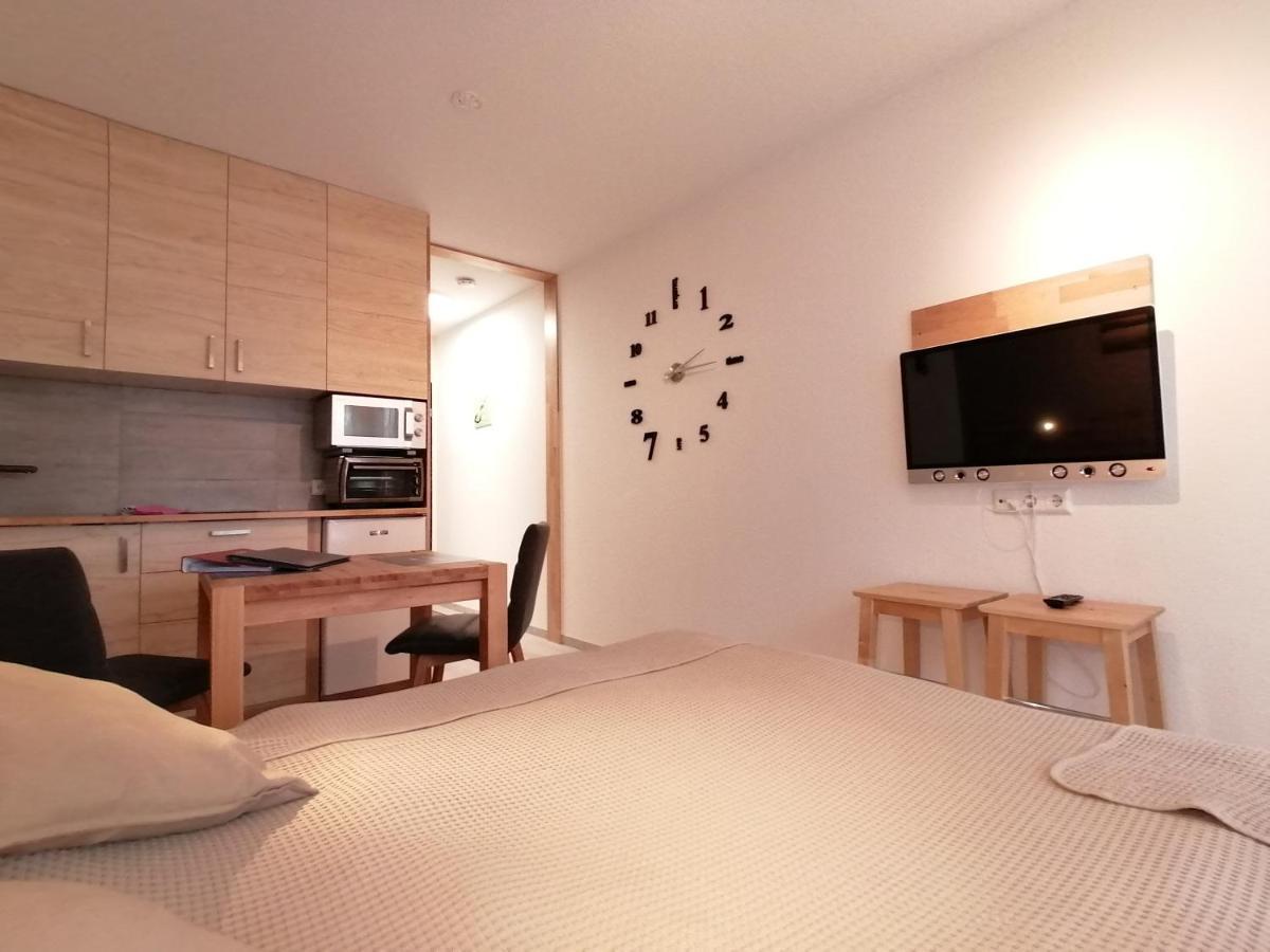 Studio 20Qm Mit Balkon Und Innenpool - 22040 Schluchsee Zewnętrze zdjęcie